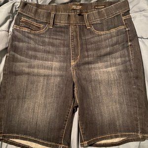 2xl Judy Blue pull on Bermuda shorts